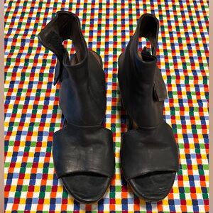 Coclico Mind cutout wedge sandals featuring black leather uppers 9